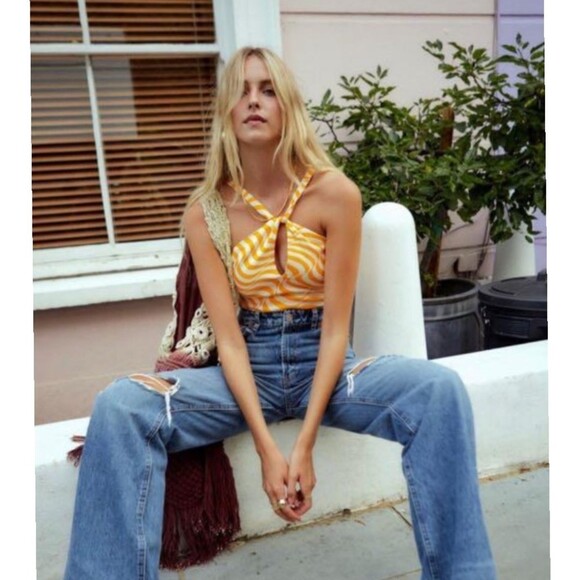 Zara Print Halter Crop Top - Picture 2 of 5